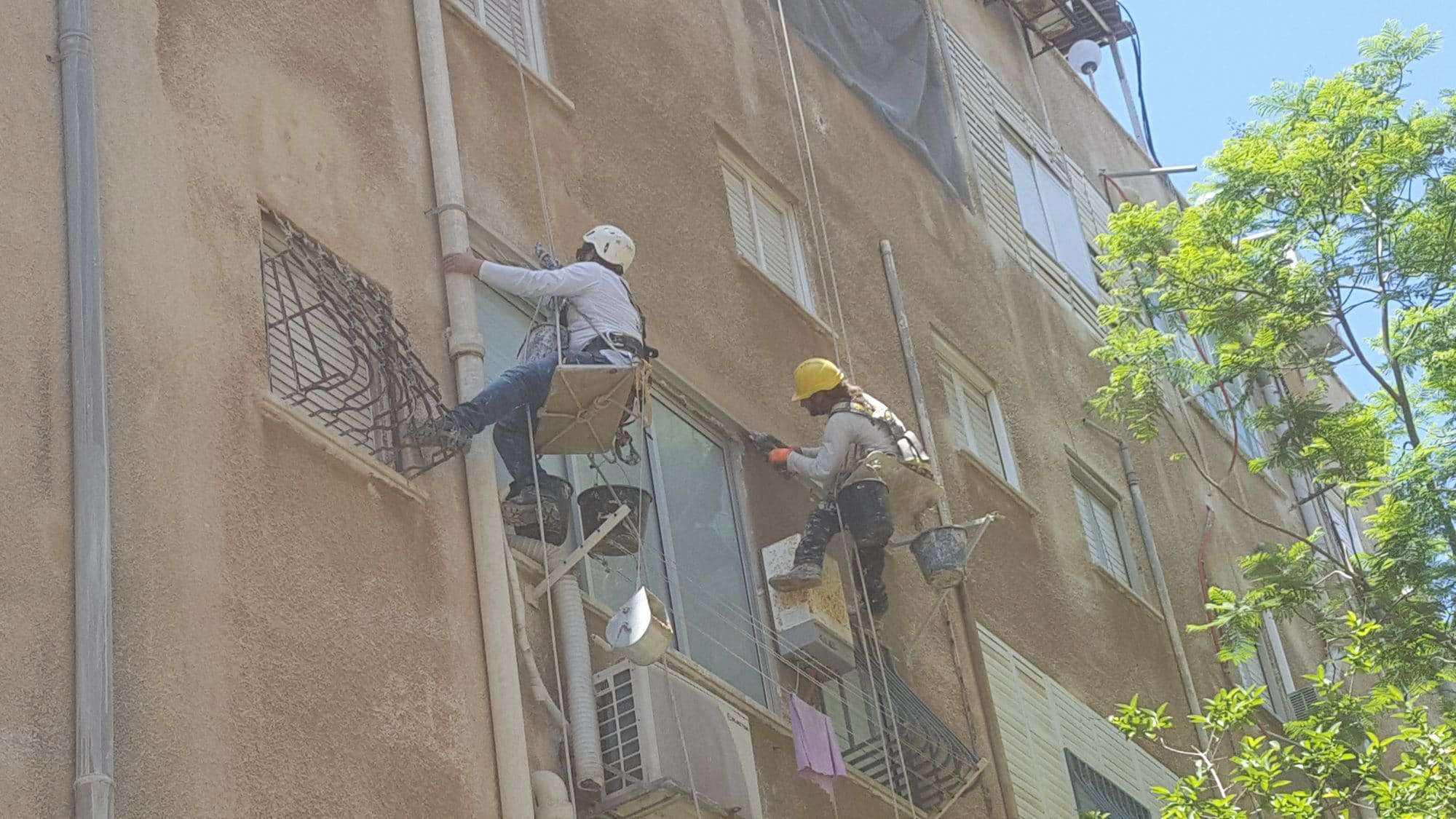 החלפת מרזב בבית משותף